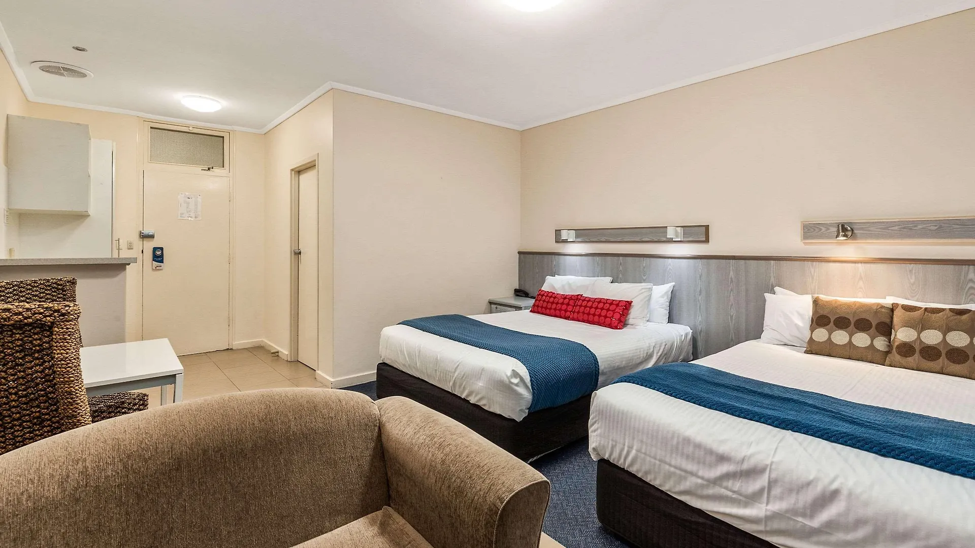 Comfort Inn Glenelg Adelaide